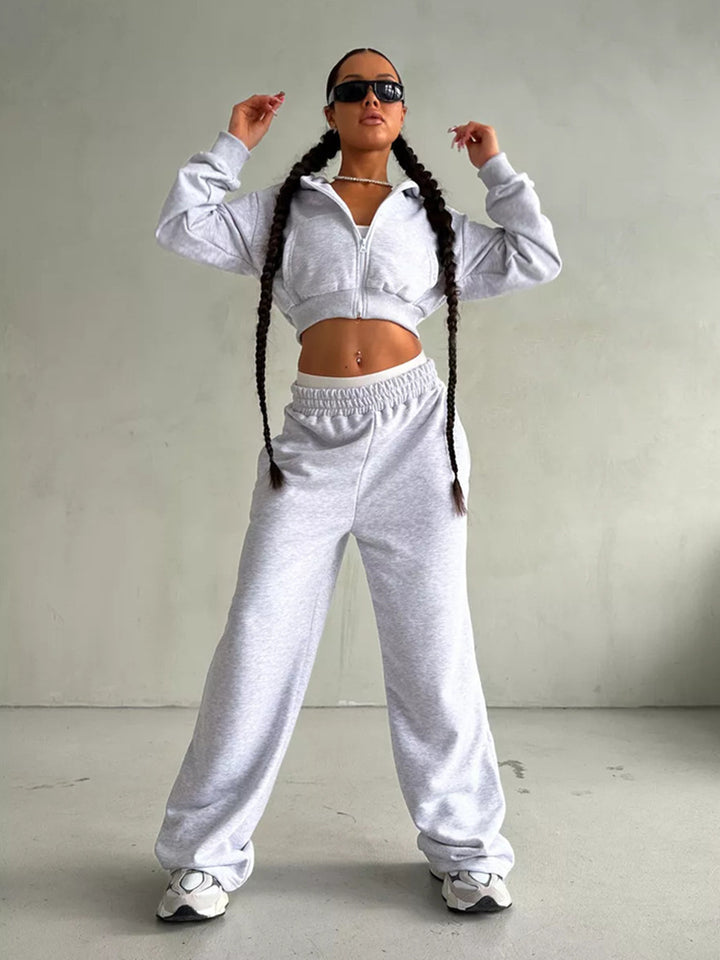 Damen kurzes Zip-Kapuzensweatshirt mit tailliertem Bündchen und weitem High‑Waist French‑Terry Jogginghose Set – Auréline