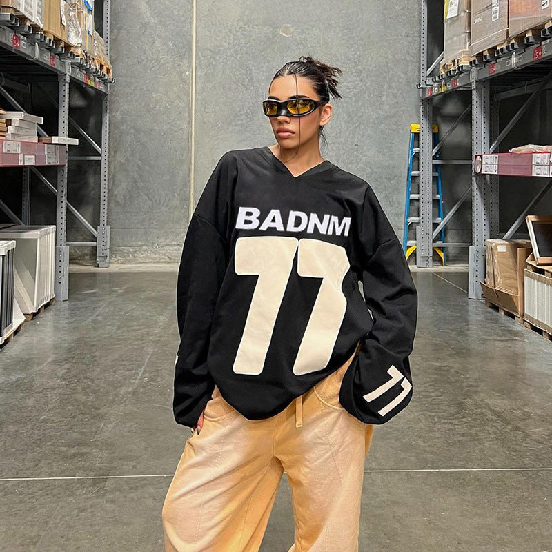 Damen Oversize Sport-Sweatshirt mit V-Ausschnitt und Statement-Print Echo Archiv