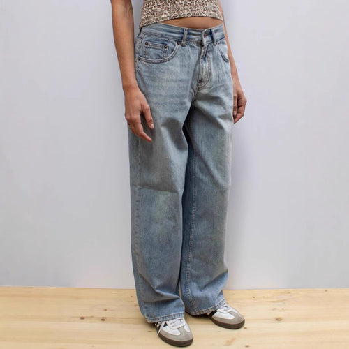 Damen weite Jeans mit lässigem Schnitt und ausgefranstem Saum Echo Archiv