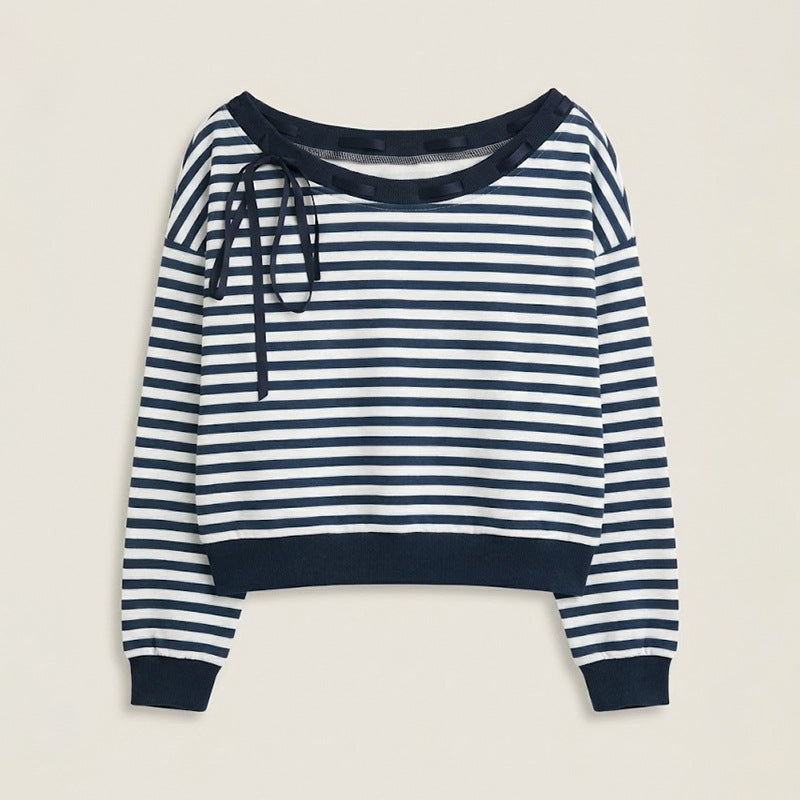 Damen Oversize-Sweatshirt im Marinelook mit Off-Shoulder, Knopfleiste und Satinschleifen Echoarchiv