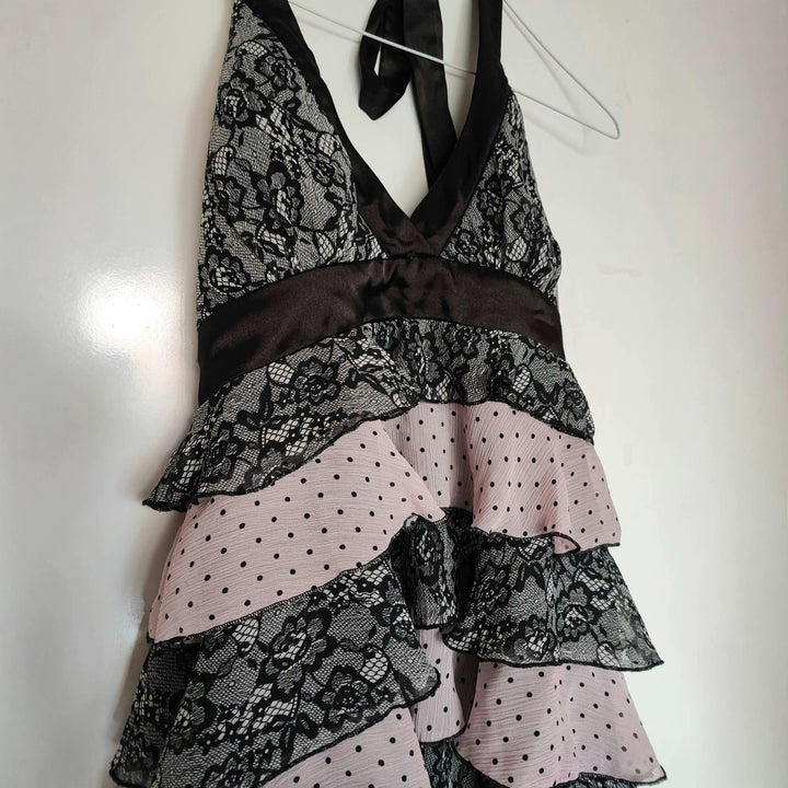 Damen Rüschen Kleid mit Spitzenoberteil Echo Archiv