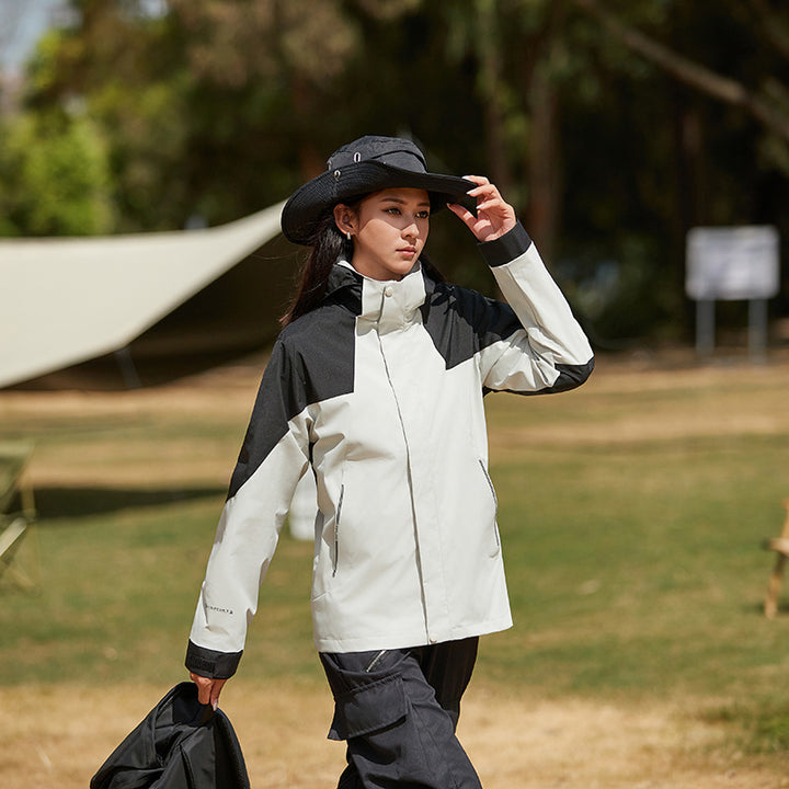 Damen Wasserfeste Outdoorjacke mit Kapuze und markantem Bergprint Echoarchiv