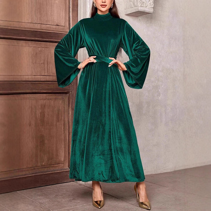 Damen Maxikleid aus Samt mit Stehkragen, weitem Glockenärmel und Taillengürtel – Valéora