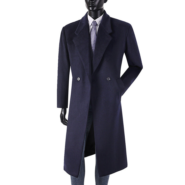 Herren Moderner Longcoat aus Wollmix mit schmalem Revers, leichter Taillierung und seitlichen Eingrifftaschen Echoarchiv