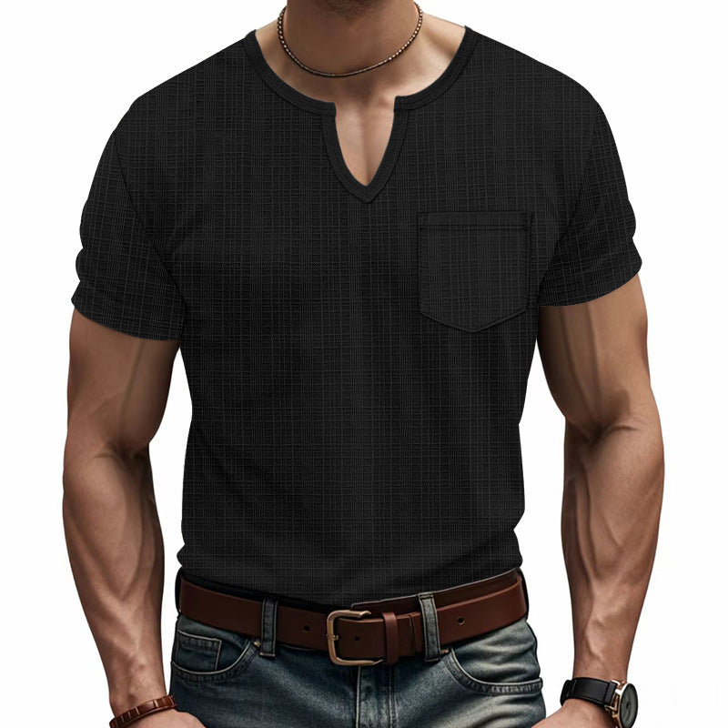 Herren nan Kurzarmshirt mit V-Schlitz-Ausschnitt und aufgesetzter Brusttasche aus strukturiertem Jersey Echo Archiv