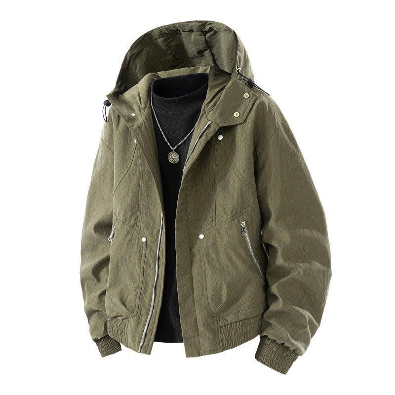 Herren leichte Utility-Hoodie-Jacke mit verstaubarer Kapuze, wasserabweisender Beschichtung, Reißverschluss-Taschen und elastischen Bündchen – Cavarno