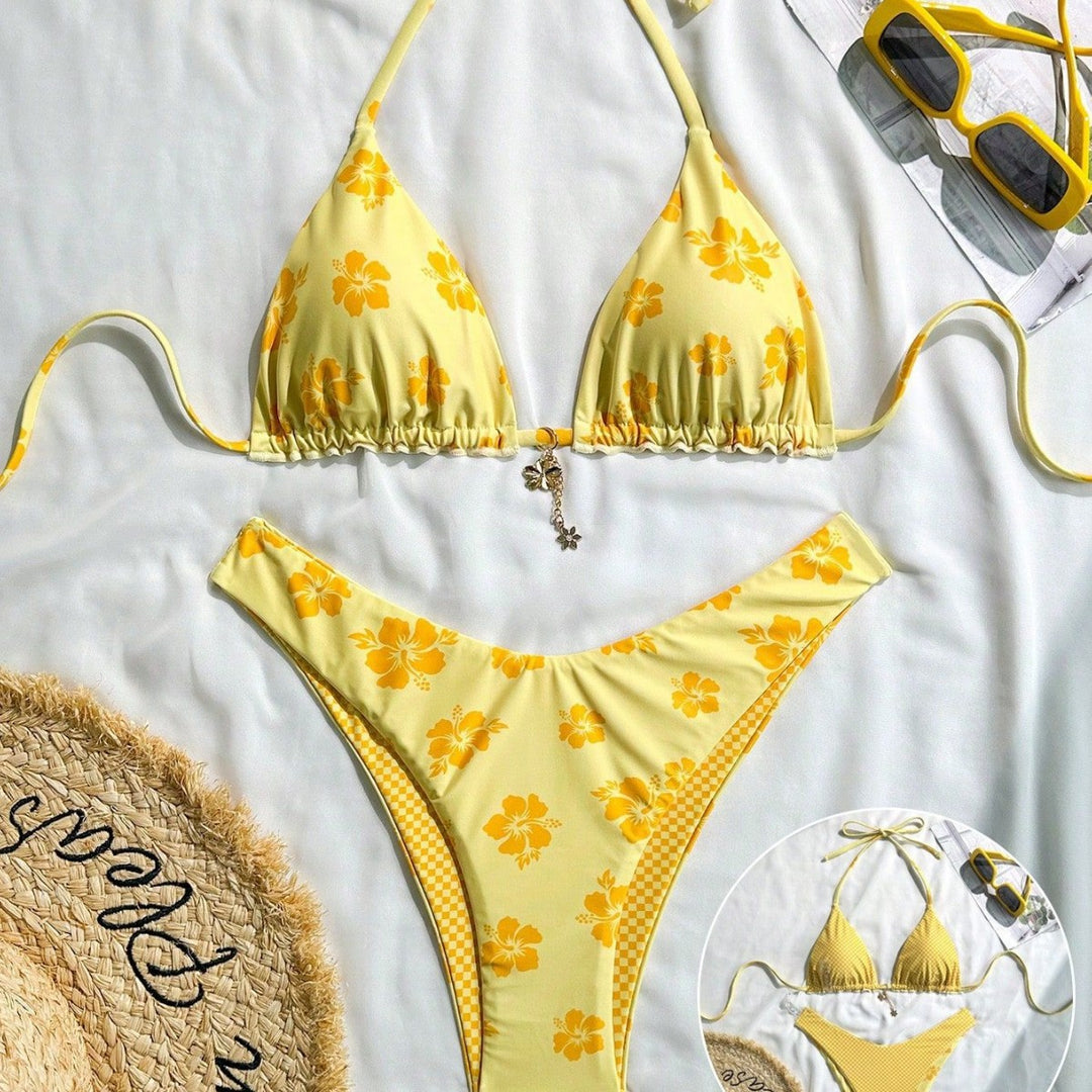 Damen Triangel-Bikini mit verspieltem Blumendesign Echo Archiv