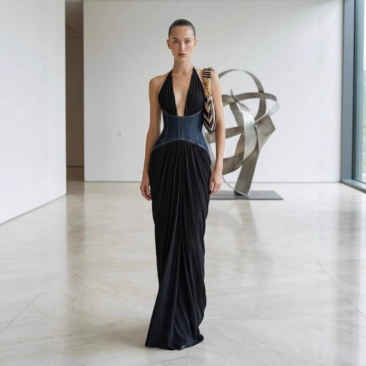 Damen Elegantes Maxi-Kleid mit tiefem V-Ausschnitt und figurformendem Oberteil Echo Archiv