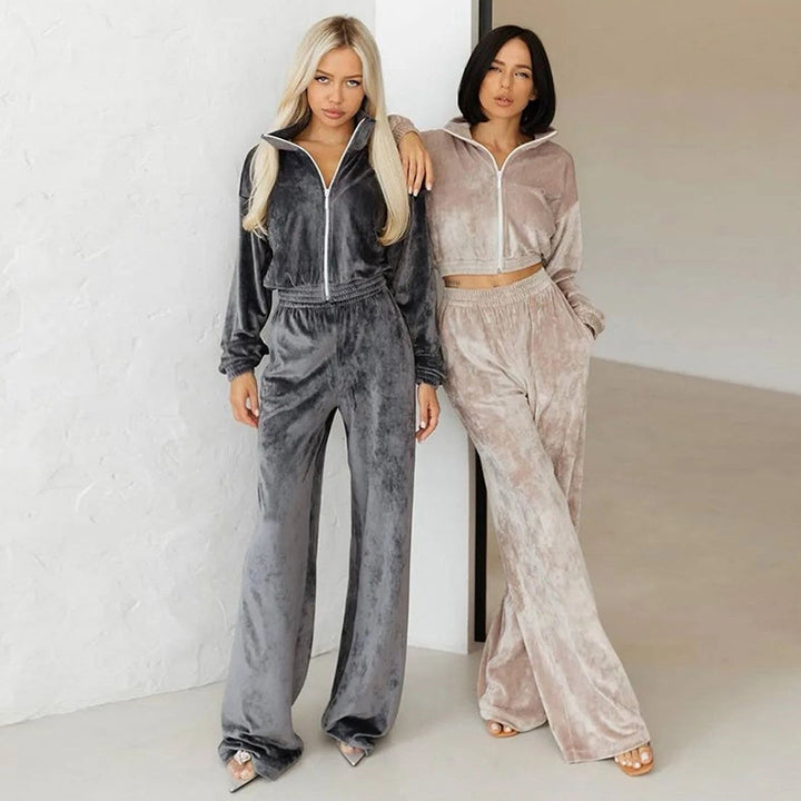 Damen nan Cropped Velours-Joggingset mit halbem Reißverschluss, gerafftem Komfortbund und breiten Bündchen Echo Archiv