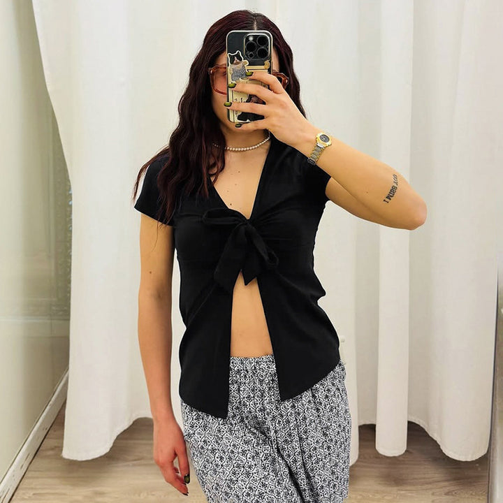 Damen elegantes Wickeloberteil mit dekorativem Knoten und tiefem V-Ausschnitt Echo Archiv