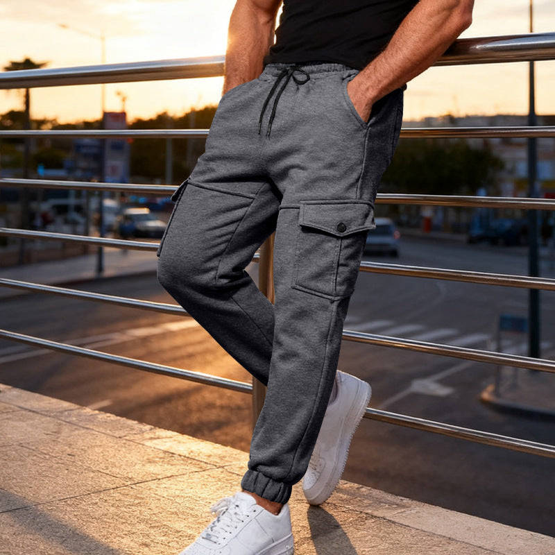 Herren Cargo-Jogginghose mit verstellbarem Bund und seitlichen Taschen Echoarchiv