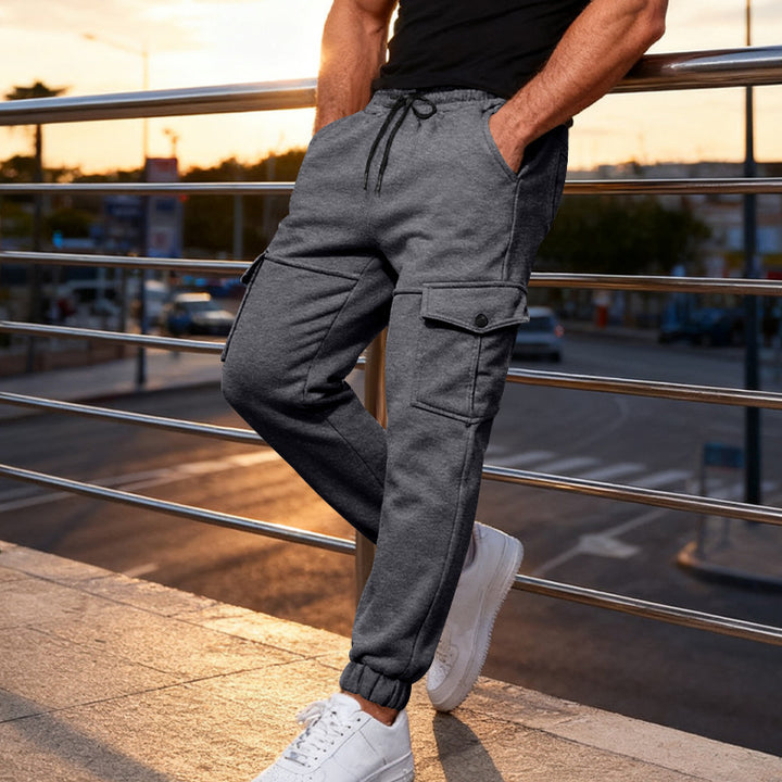 Herren Cargo-Jogginghose mit verstellbarem Bund und seitlichen Taschen Echoarchiv
