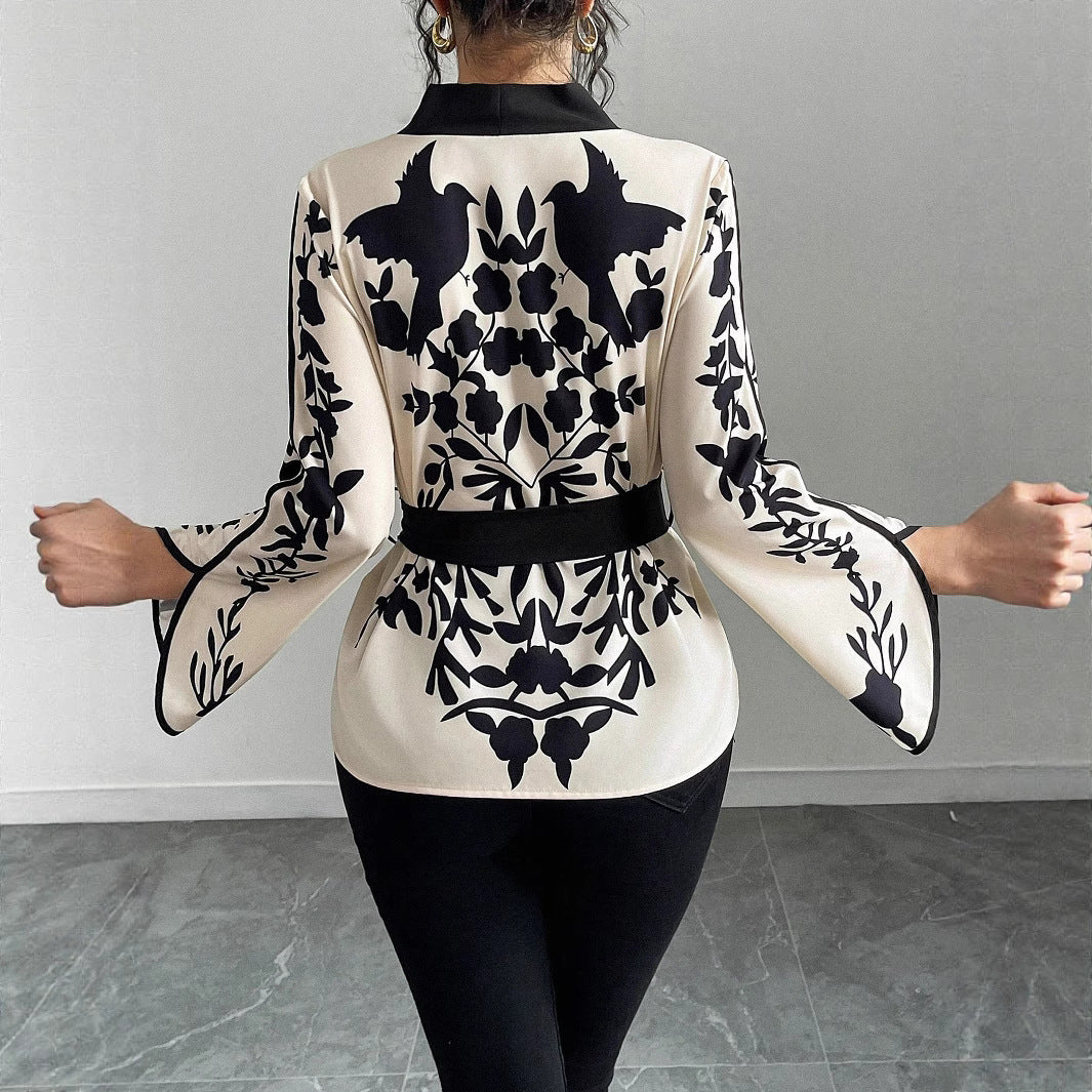 Damen Kimono-Bluse mit floralem Druck, V-Ausschnitt und Taillenbindegürtel – Avérine