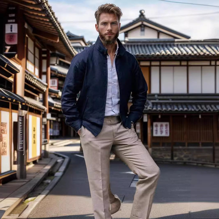 Herren leichte Steppjacke mit hohem Kragen und praktischen Taschen Echoarchiv