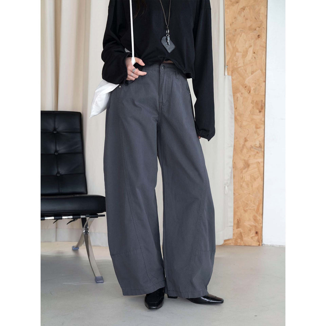 Damen Weite High‑Waist Baumwoll-Jeanshose mit tiefem Schritt und Fünf-Taschen Echoarchiv