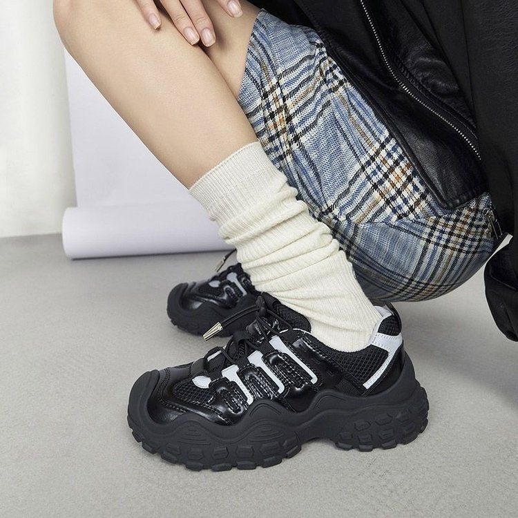 Damen Sportliche Chunky Sneakers mit atmungsaktiver Mesh-Oberfläche und robustem Profil Echo Archiv