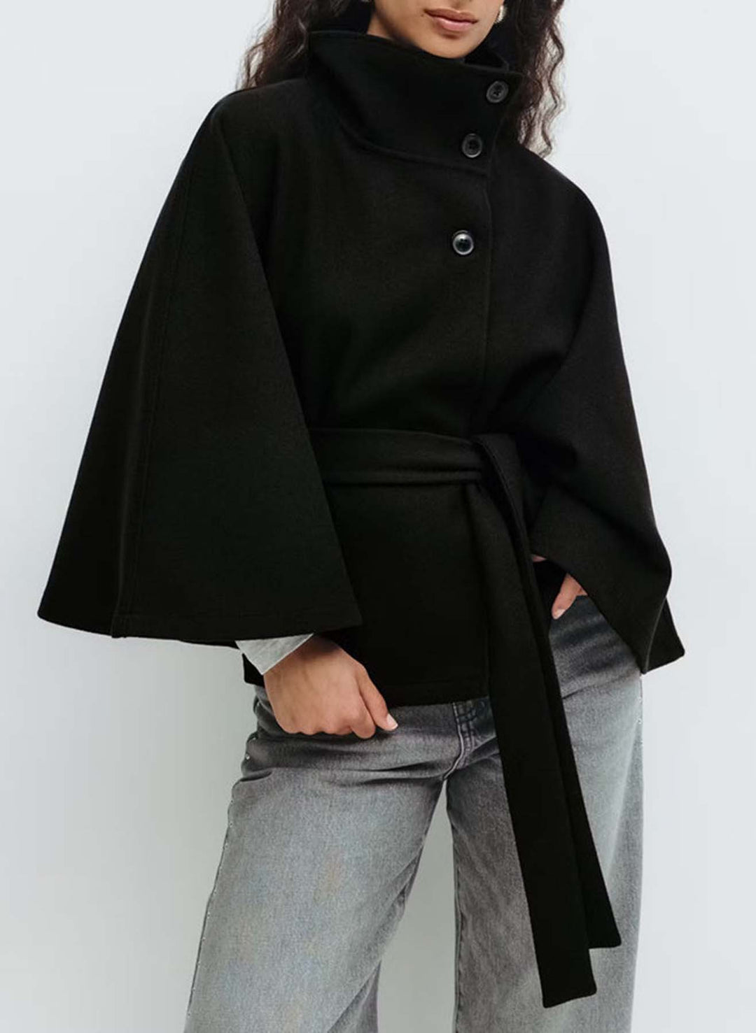 Damen Kurzcape-Mantel mit Stehkragen, Oversize-Ärmeln und Bindegürtel Echo Archiv