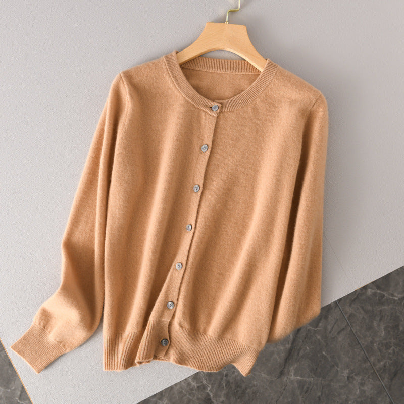 Damen Leichter Rundhals-Knopfcardigan in Kaschmiroptik mit feiner Rippkante und lässiger Silhouette Echoarchiv