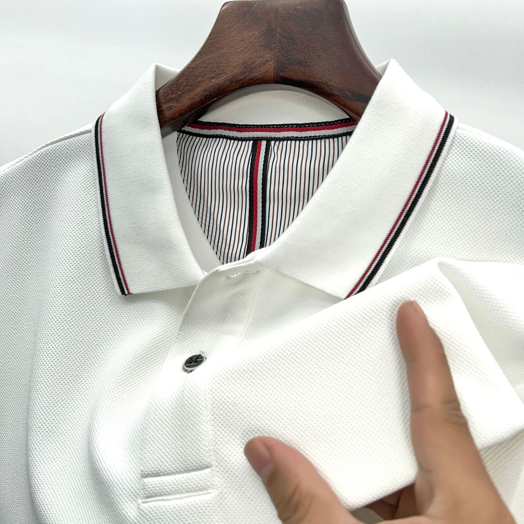 Herren elegantes Langarm-Polo mit modernem Kragen und stylischen Akzenten Echoarchiv