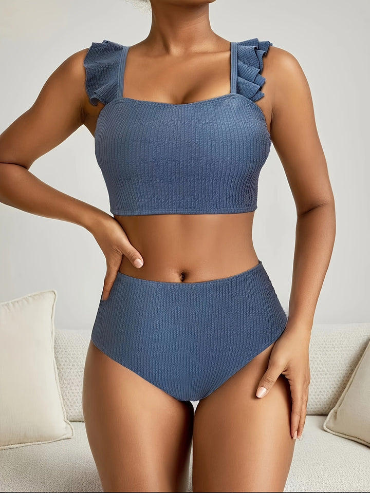 Damen Hochgeschnittenes Badeoberteil mit Rüschendetails und passendem Bikini-Unterteil Echo Archiv