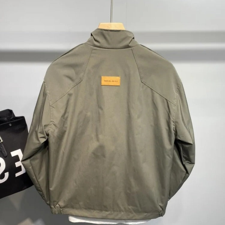Herren strapazierfähige Übergangsjacke mit praktischem Taschenlayout und verstellbarem Kragen Echoarchiv