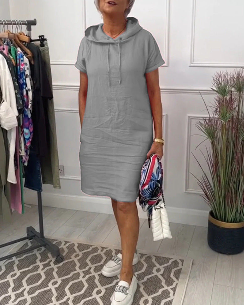Damen nan lässiges Kapuzen-Midikleid mit kurzen Ärmeln und geradem Relax‑Schnitt Echo Archiv