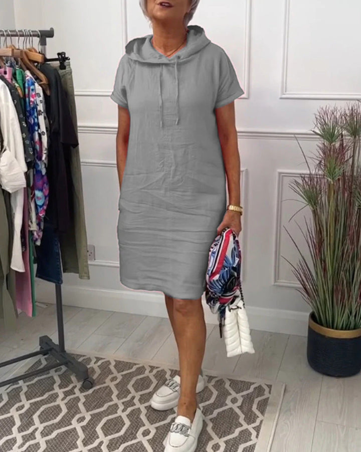 Damen nan lässiges Kapuzen-Midikleid mit kurzen Ärmeln und geradem Relax‑Schnitt Echo Archiv