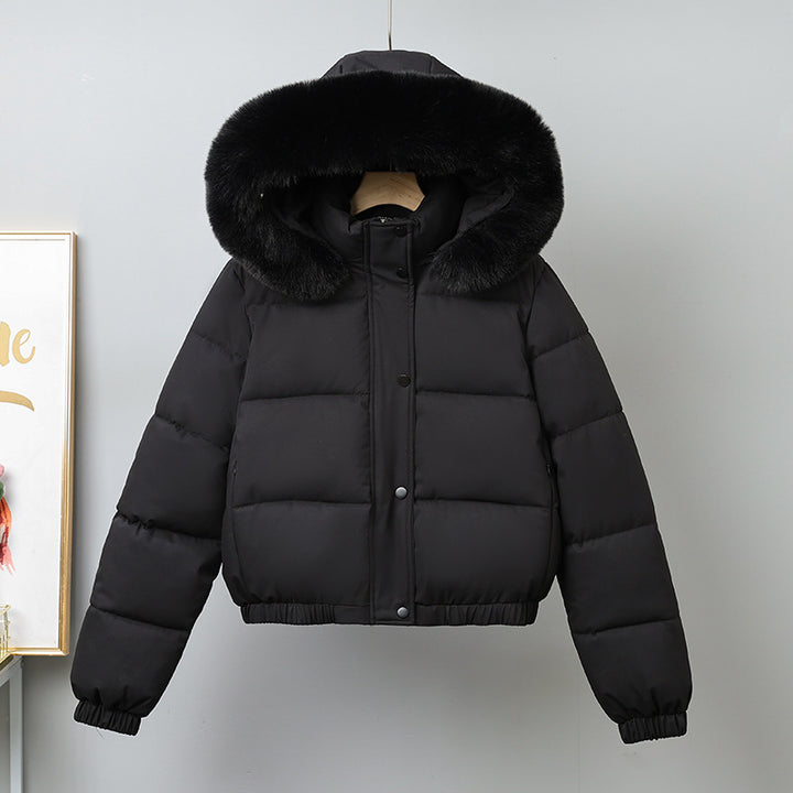 Damen kurz geschnittener Thermo-Blouson mit voluminöser Kapuzenblende und elastischem Saum – Célinea