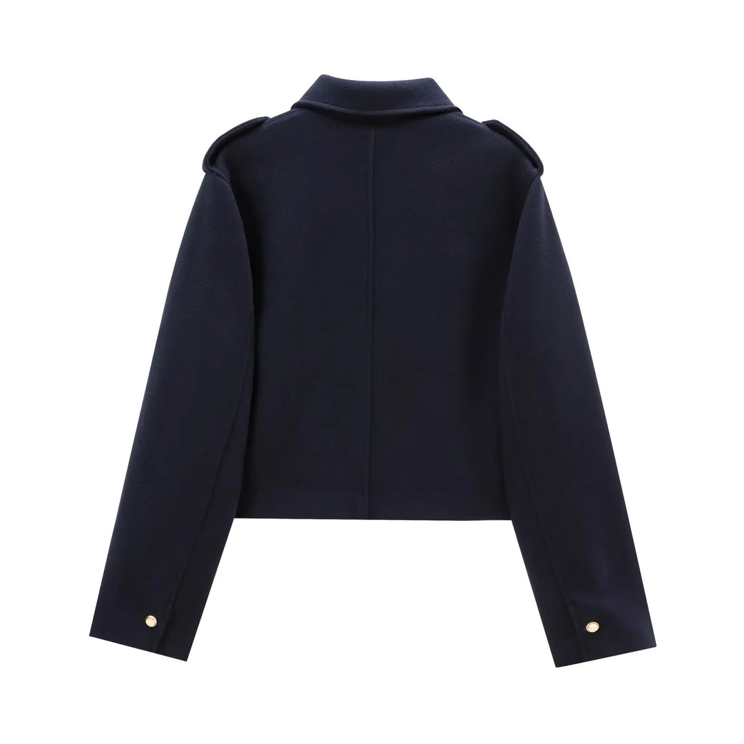 Damen kurz geschnittene Boxy-Jacke aus Wollmix mit Schulterklappen, aufgesetzten Pattentaschen und goldfarbenen Zierknöpfen – Célinea