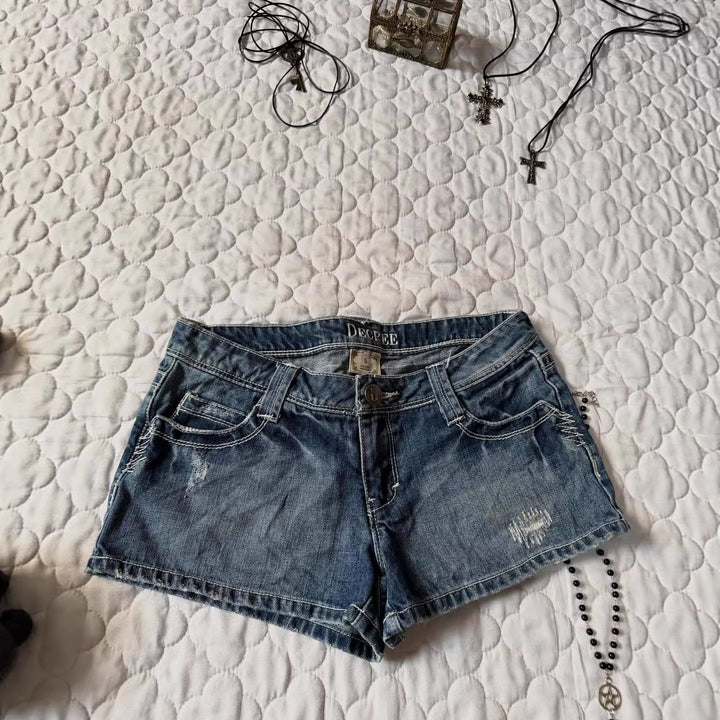 Damen Denim-Shorts mit distressed Details Echo Archiv
