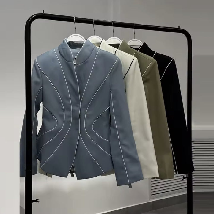 Damen Skulpturale Taillierte Blazerjacke mit Stehkragen und Zierpaspeln Echo Archiv