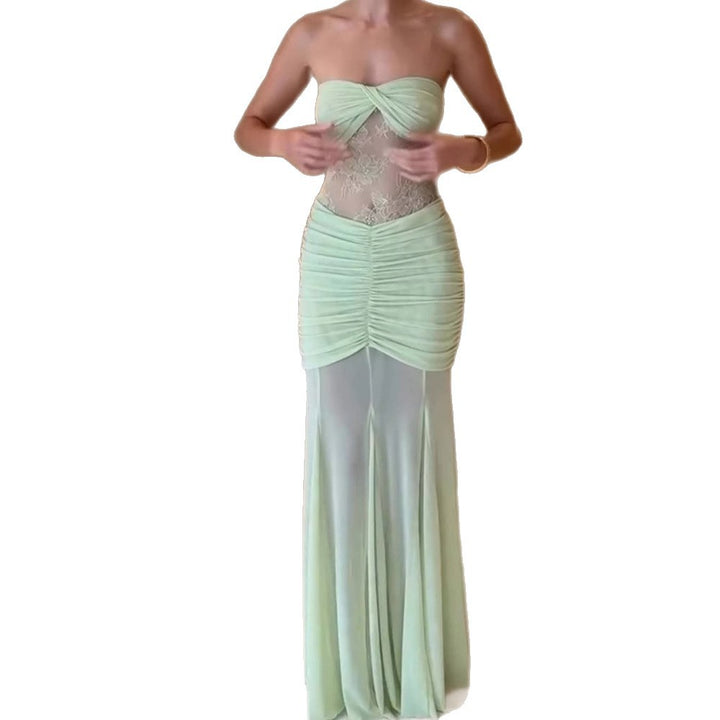 Damen Glamouröses Abendkleid mit Raffungen und Spitze Echo Archiv