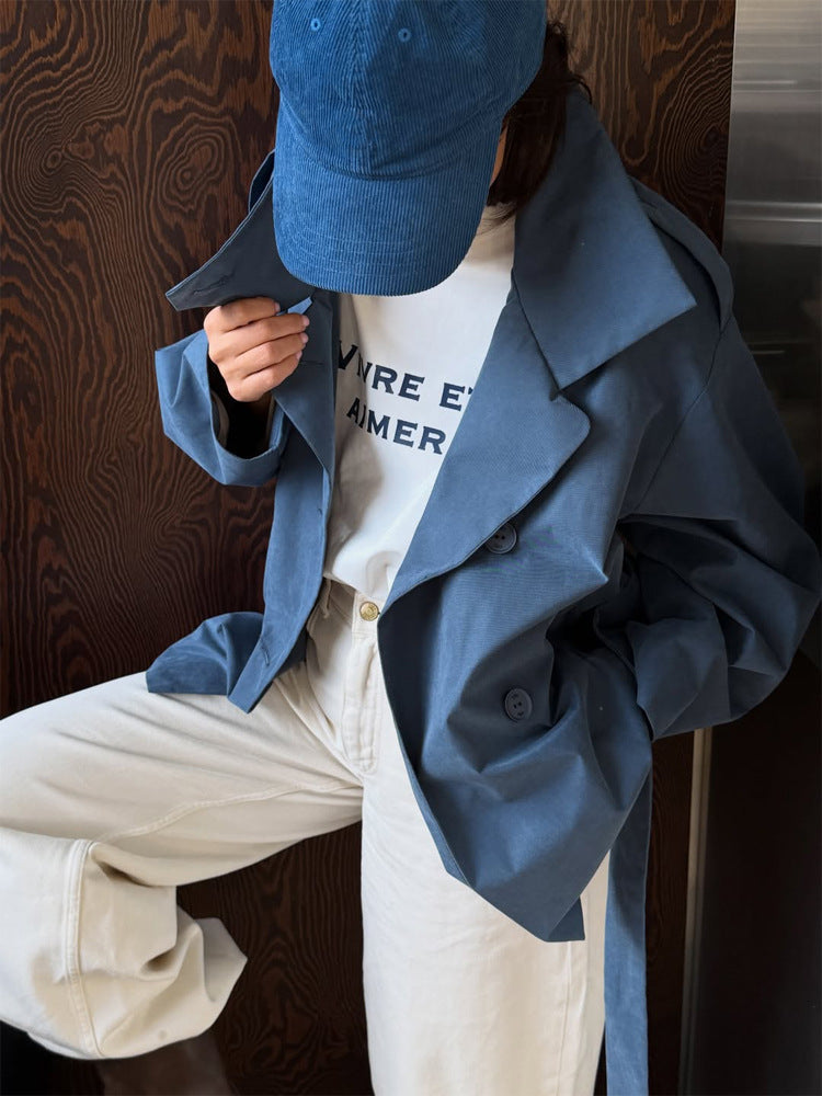 Damen Oversize Cropped-Trenchjacke mit breitem Revers und Bindegürtel Echoarchiv