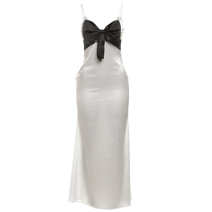 Damen Elegantes Satin-Nachtkleid mit Schleifen-Detail Echo Archiv