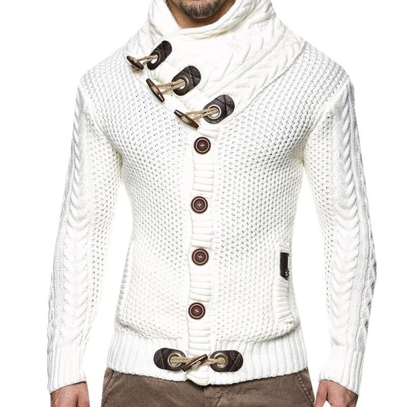 Herren gestrickter Cardigan mit hohem Kragen und modernen Holzknebel Echoarchiv