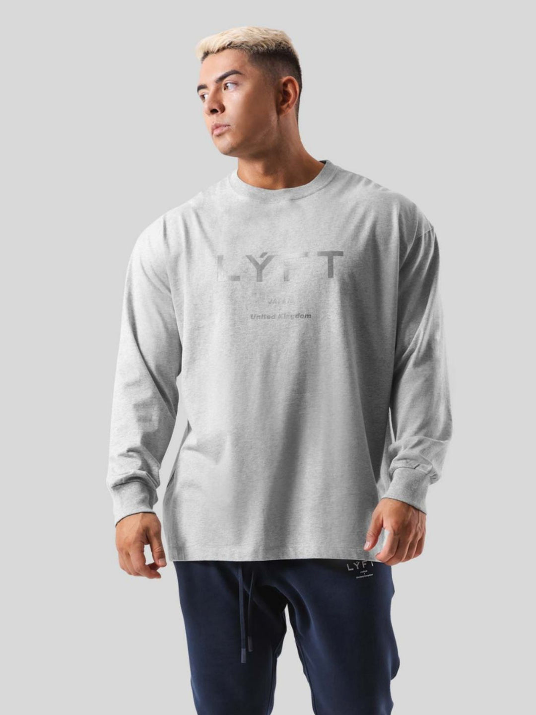 Herren Langarmshirt aus leichtem, atmungsaktivem Stoff Echoarchiv
