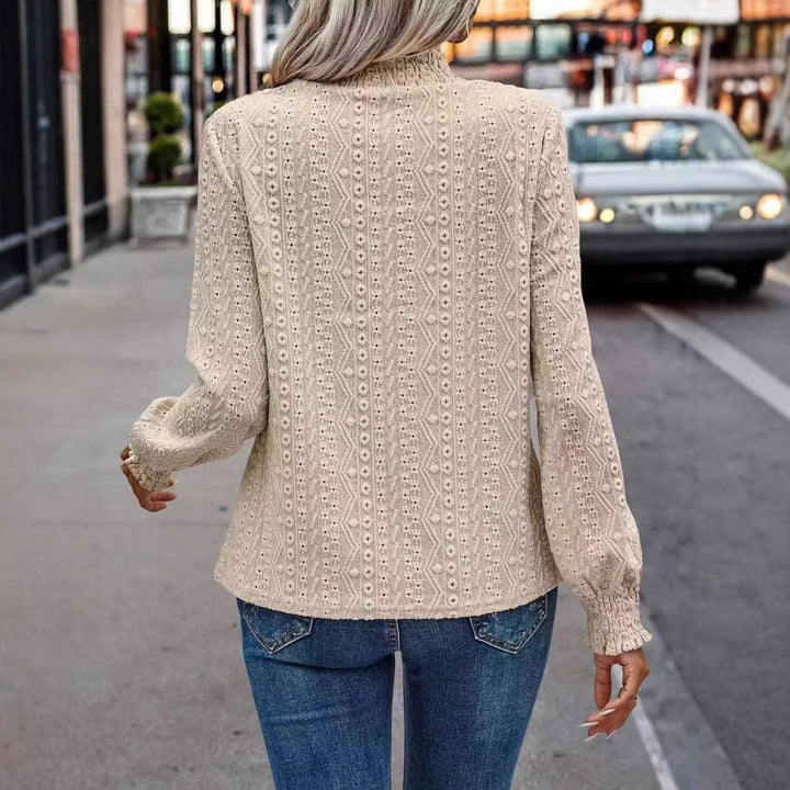 Damen Lochspitzen-Bluse mit gerafftem Stehkragen und Smok-Ärmeln – Élovi
