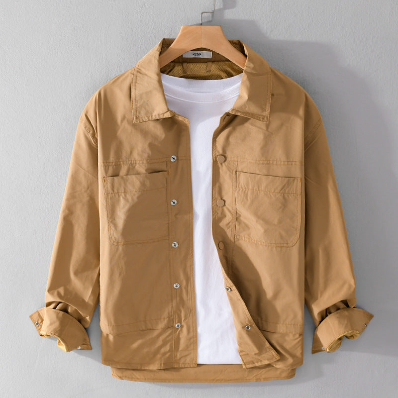 Herren Leichtes Baumwoll-Overshirt mit Kentkragen, aufgesetzten Brusttaschen und Relaxed-Fit Echoarchiv