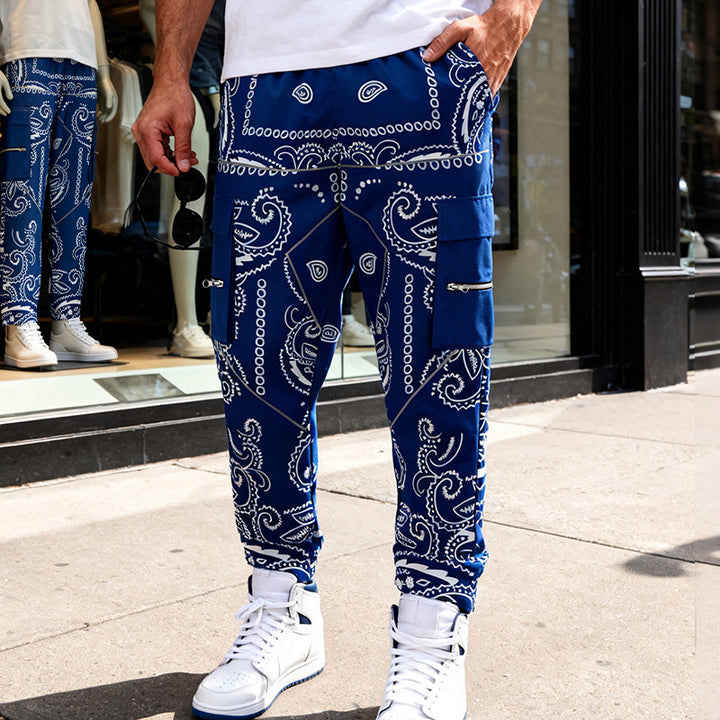 Herren Cargo-Jogginghose im Bandana-Print mit Cargo-Taschen & elastischem Bund – Bravaro