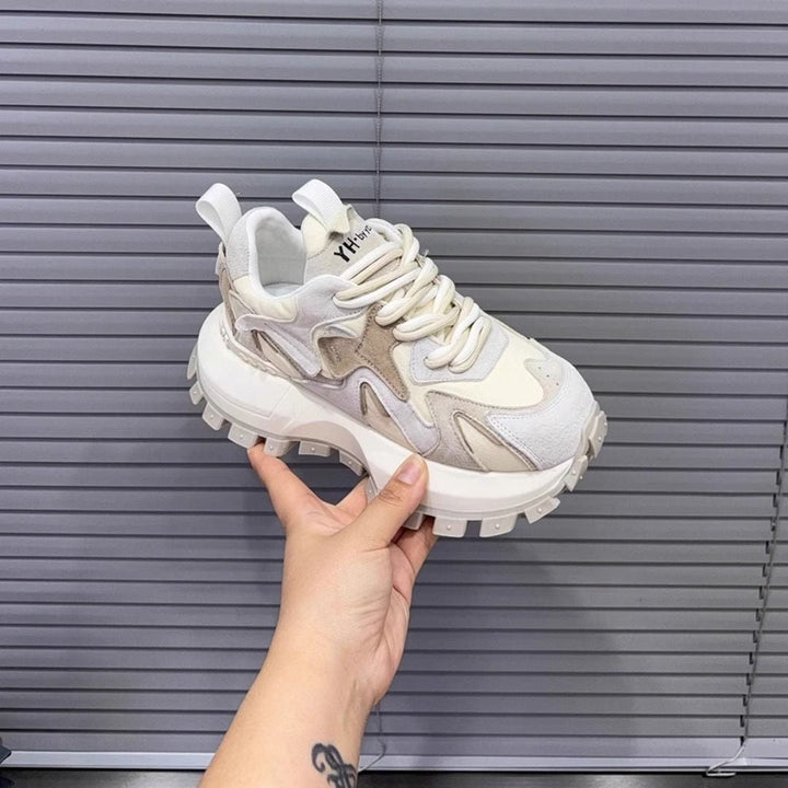 Damen Chunky Sneakers mit ausgeprägter Profilsohle und atmungsaktiver Oberflächenstruktur Echo Archiv