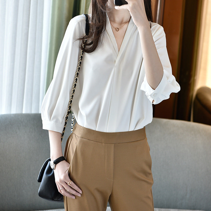 Damen Elegante Bluse mit Ballonärmeln Echoarchiv