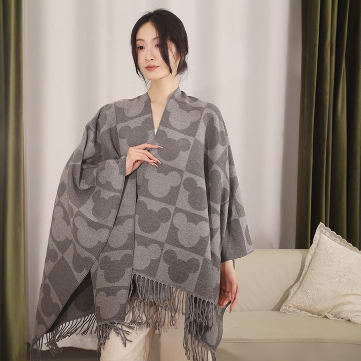 Damen Oversize-Poncho mit Fransen und figurativem Jacquardmuster aus Wollmix Echo Archiv