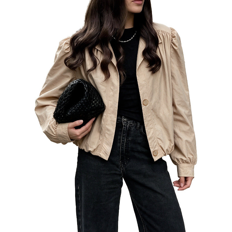 Damen Leichte Kurzjacke mit Ballonärmeln, Puffschultern & Gummizugsaum Echoarchiv