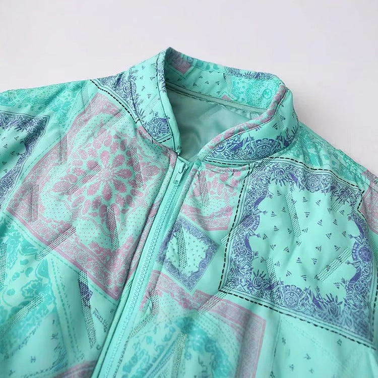 Damen nan gesteppte Bomberjacke mit Patchwork-Paisley, Stehkragen und elastischem Saum Echo Archiv