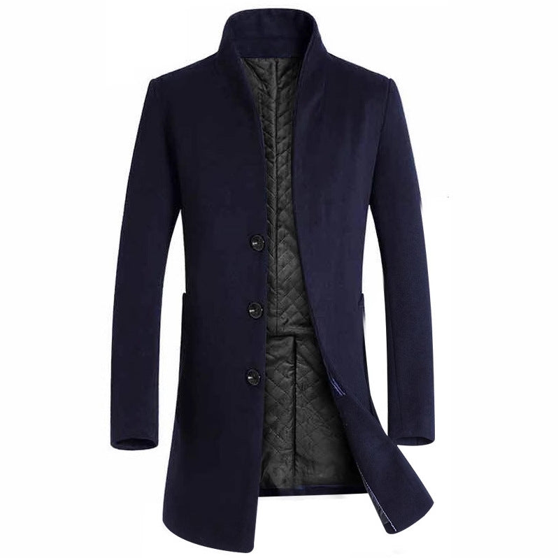 Herren elegante Steppjacke mit hohem Kragen und modischem Schnitt Echoarchiv