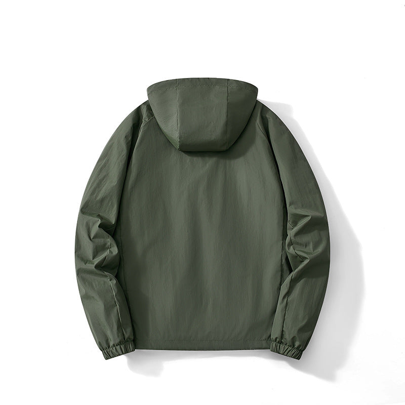 Herren Ultraleichter Kapuzen-Windbreaker mit atmungsaktivem Mesh‑Futter und verdecktem Reißverschluss Echo Archiv
