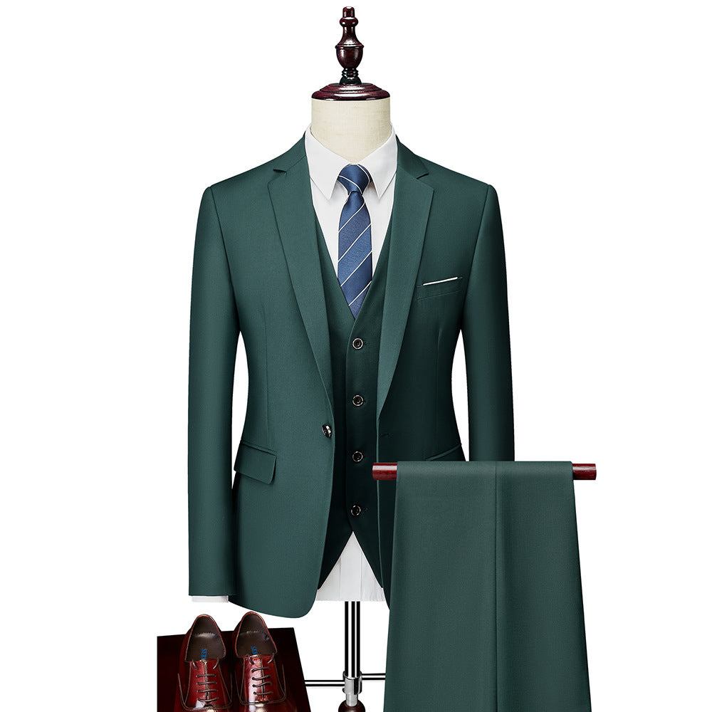 Herren Dreiteiliger Slim-Fit Businessanzug mit Weste und schmaler Silhouette Echo Archiv
