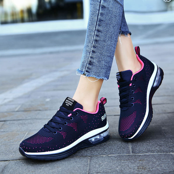 Damen nan urbaner Strick-Sneaker mit perforiertem Strickgewebe, Dämpfer-Fersenkapsel und federnder Leichtsohle Echo Archiv