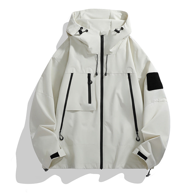 Damen Technische Outdoor-Jacke mit Verstellbarem Kapuzensystem und Multifunktionalen Taschen Echoarchiv