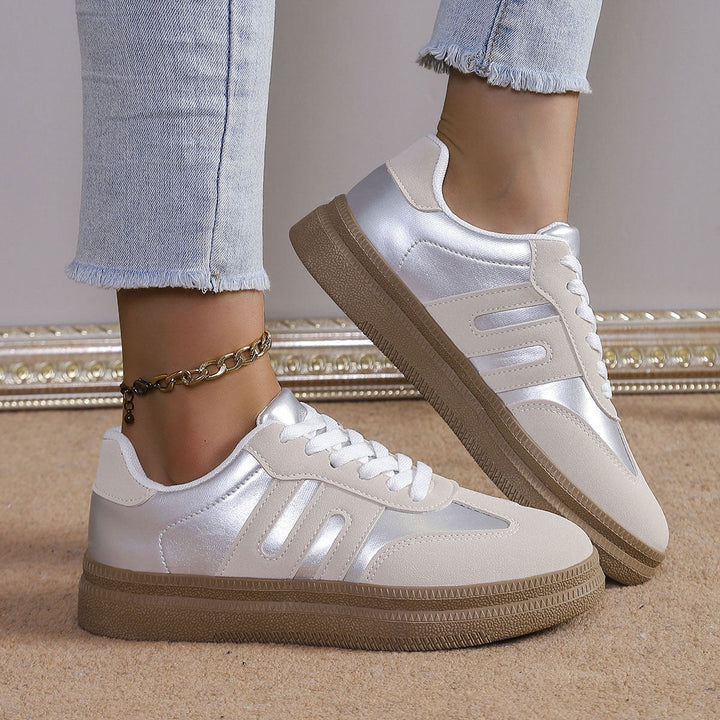 Damen Sportliche Sneakers mit satiniertem Obermaterial und Retro-Design Echo Archiv